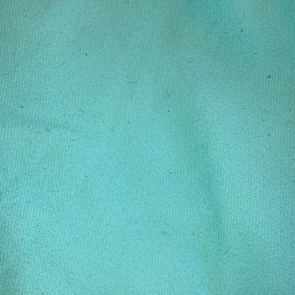 Light blue lululemon crops. - Picture 2 of 4